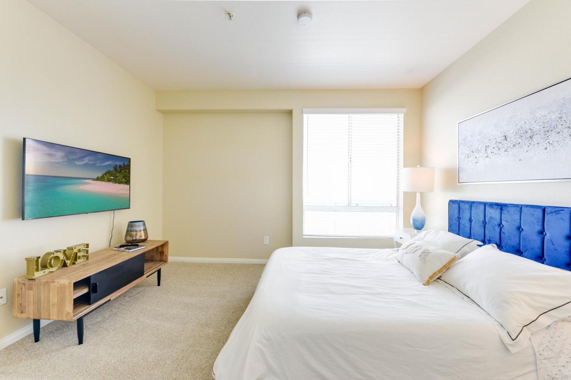 The Hideaway, Pool, Jacuzzi, And Gym Apartment *